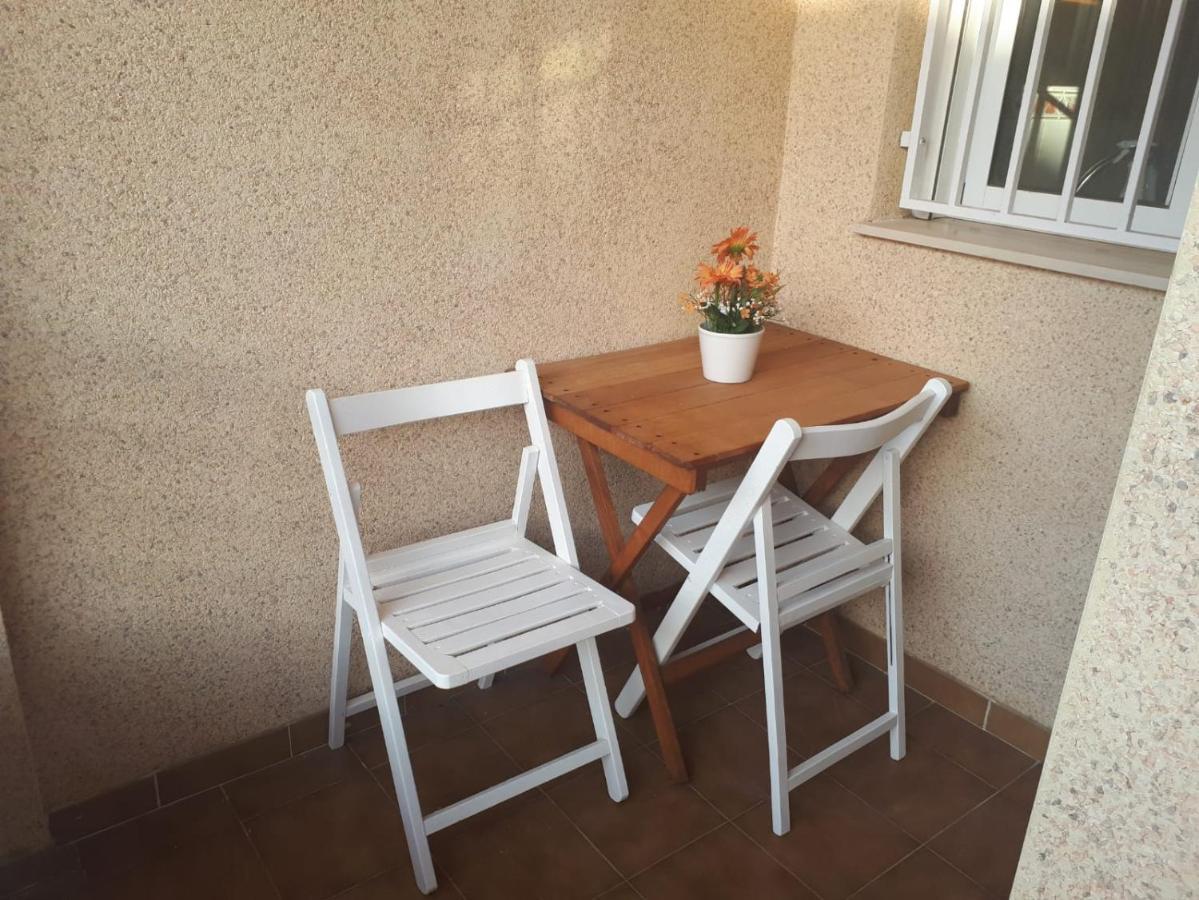 Apartamento 9 De Octubre Los Montesinos Dış mekan fotoğraf